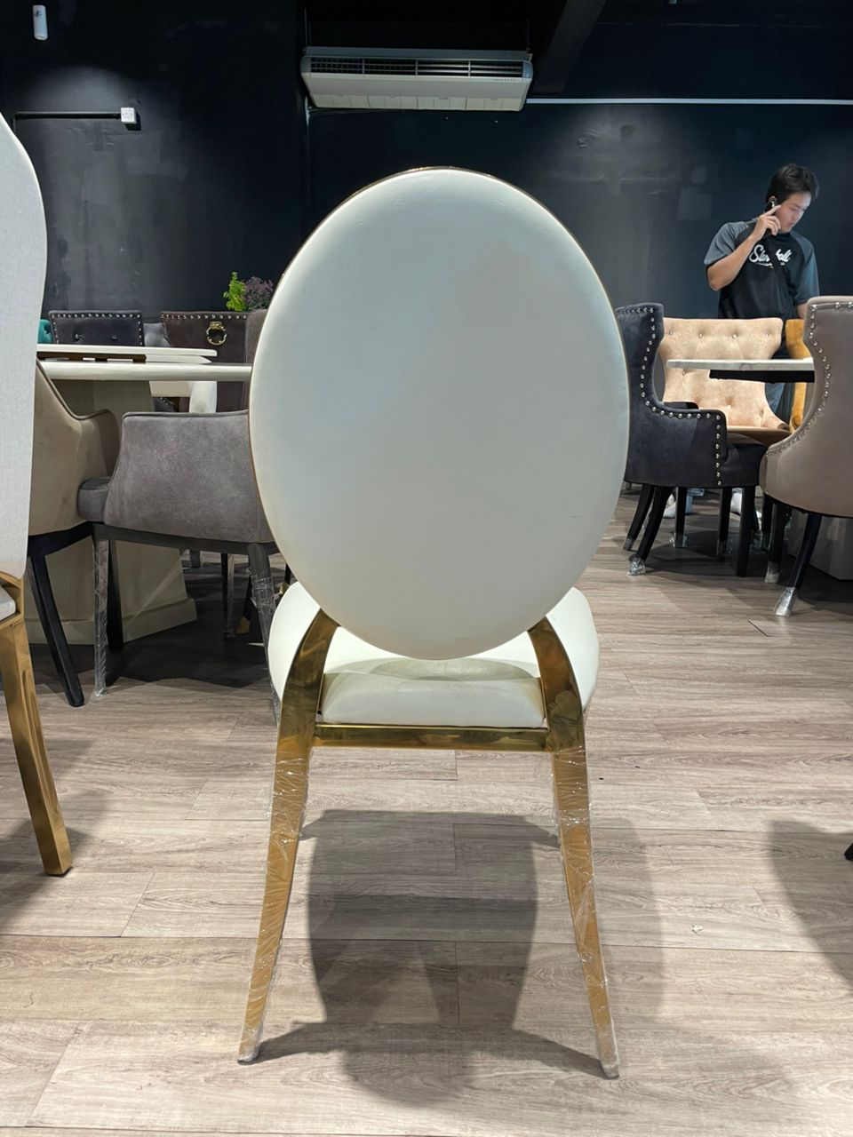 OVALIA DINING SET