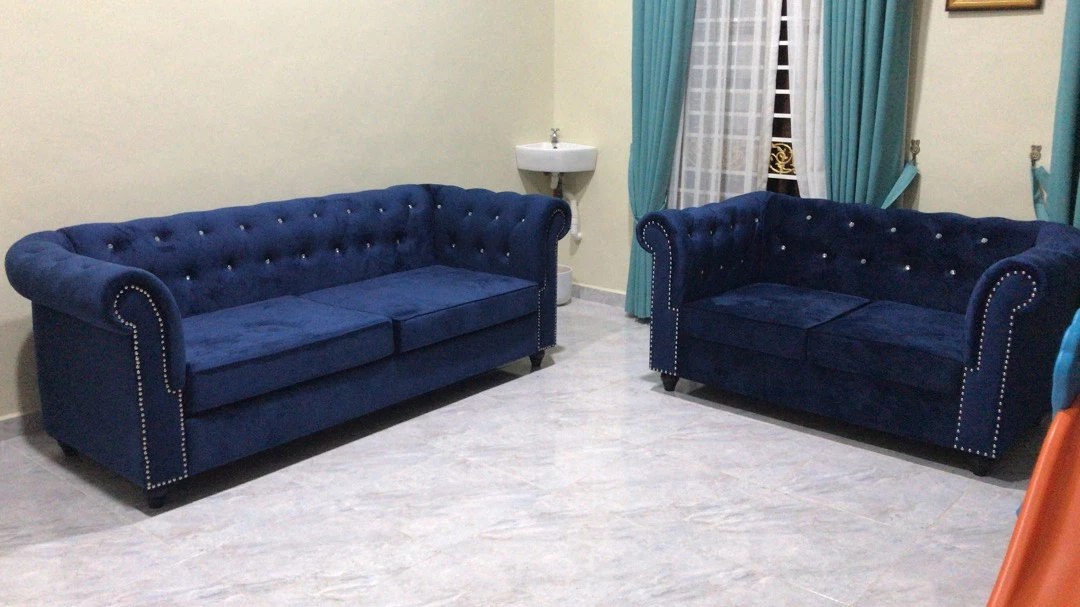 Classic Chesterfield Sofa Set
