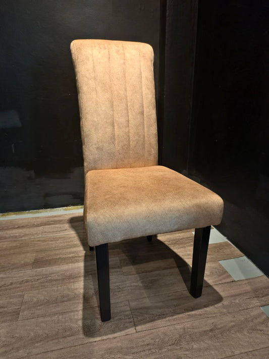 Elly Chair