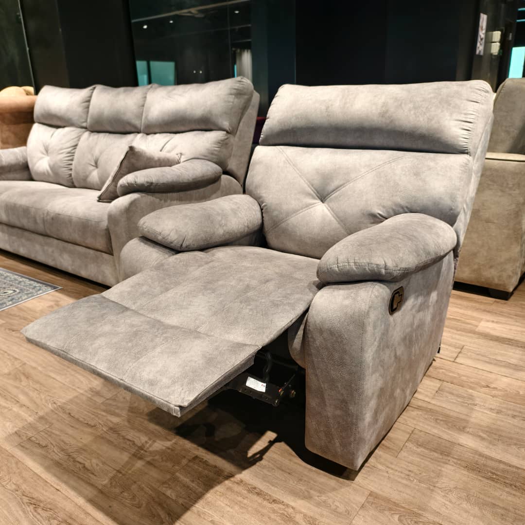 The Arlo Cloud Recliner