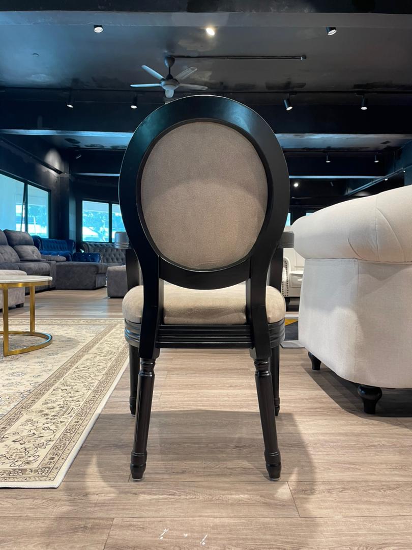 The Roma Dining Set | Luxury Marble Top Table with Neo-Classical Medallion Chairs