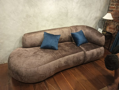 VELVA CURVE SOFA