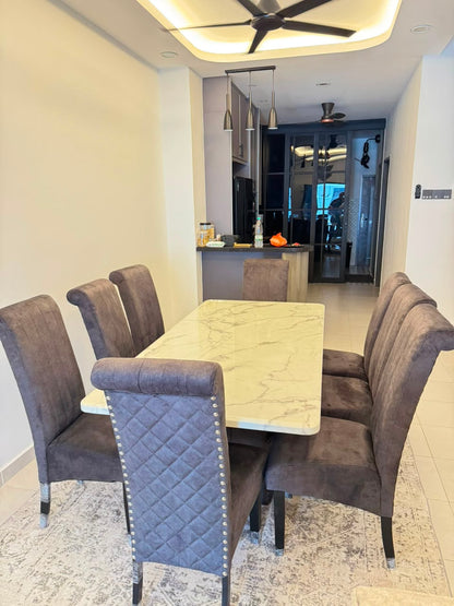 Classic Shell Dining Set | Premium Marble Top & Chesterfield Tufted Pedestal Table