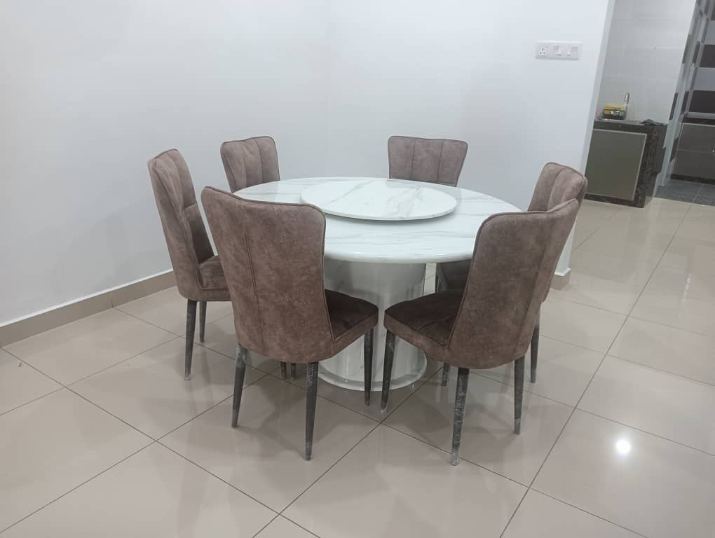 Round Marble Table with Round Marble Leg