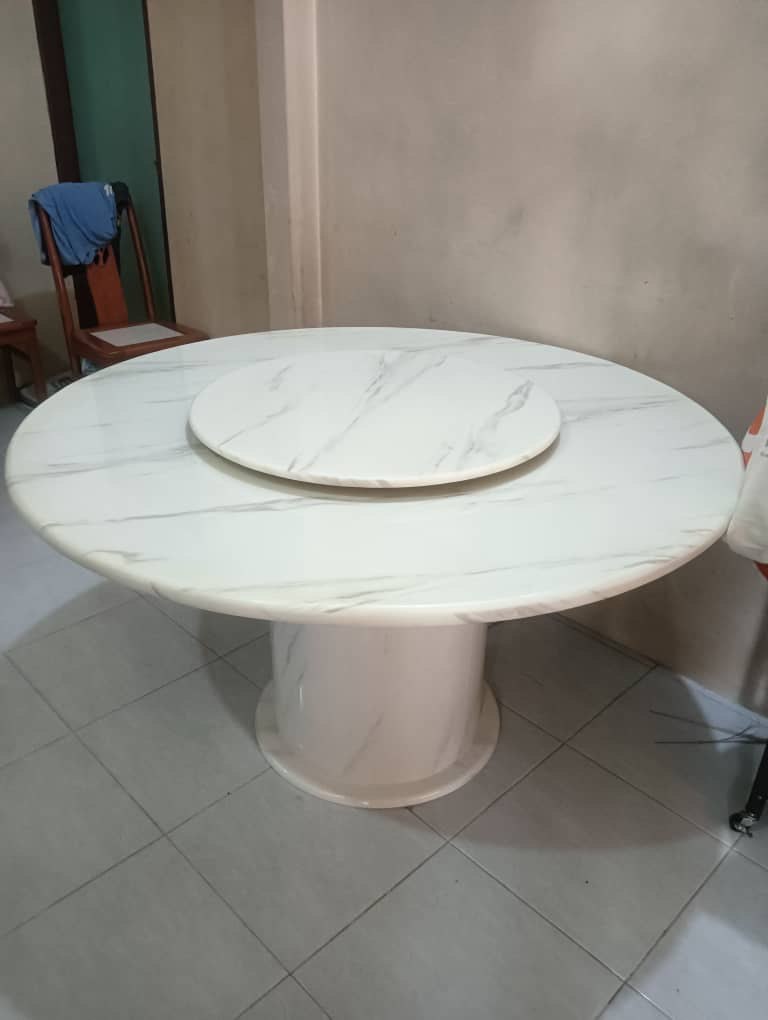Round Marble Table with Round Marble Leg